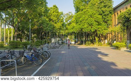 Taipei, Taiwan - Aug 8, 2018 : Street View Of National Taiwan University At Twilight Time In Taipei,