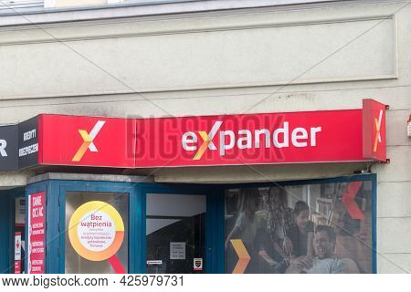 Gorzow Wielkopolski, Poland - June 1, 2021: Logo And Sign Expander Of Financial Advice. Expander Sig