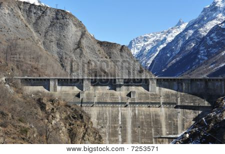 Dam van Chambon