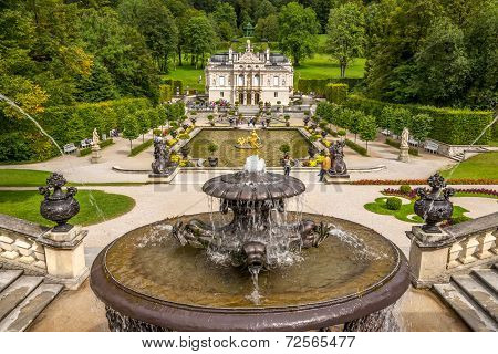 Linderhof Palace With Fountains