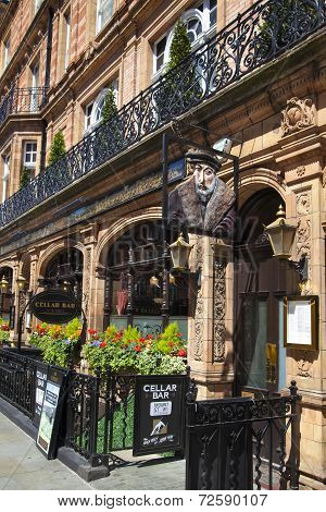 Luxury public house in Mayfair, decorated with flower baskets