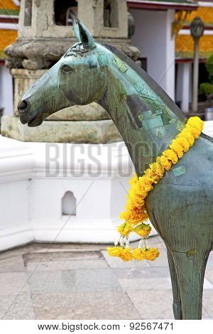 Horse  In The Temple Bangkok Asia   Thailand Abstract Bronze