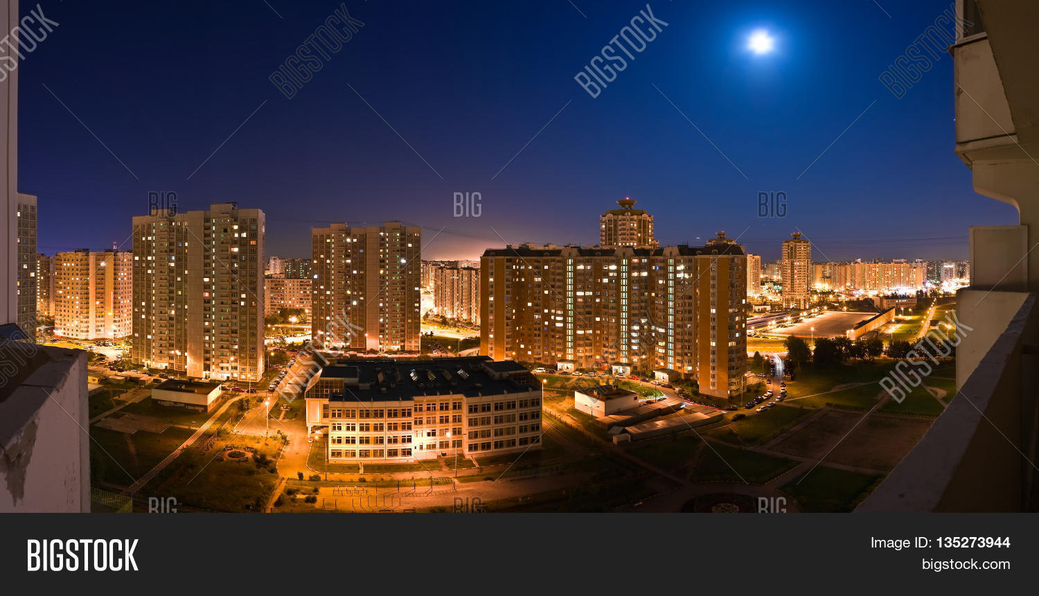 марьино юго восток. люблино ночью. ночная улица люблино. Honor 10i камера. марьино район братиславская.