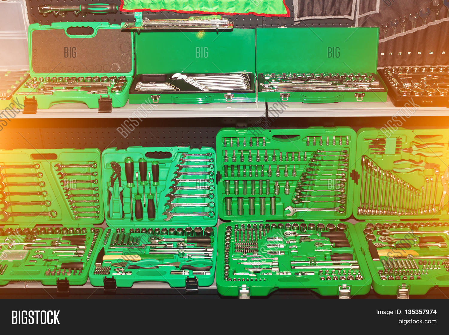 Display Tools Shop Image & Photo (Free Trial) Bigstock