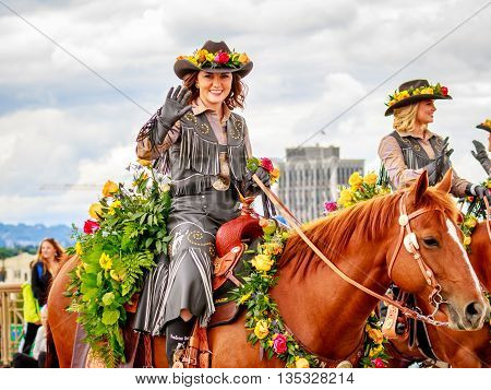 Portland Grand Floral Parade 2016