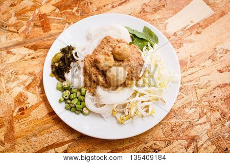 Rice Noodles In Fish Curry Sauce (kanom Jeen Nam Ya).