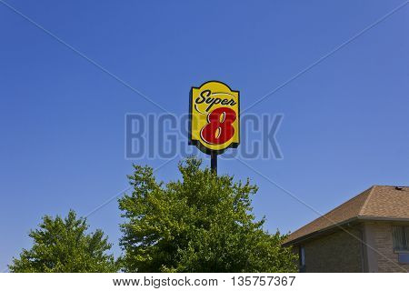 Indianapolis - June 2016: Super 8 Motel. Super 8 is a Subsidiary of Wyndham Worldwide II