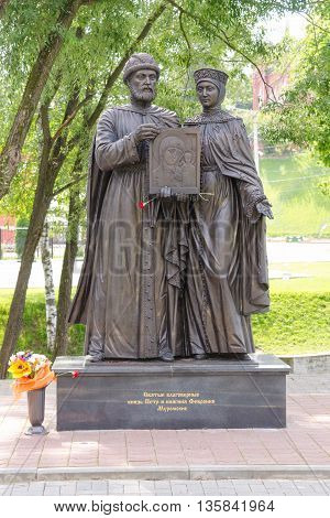 Sergiev Posad - August 10, 2015: Twenty Sculpture Dedicated To The Holy Prince Petr And Princess Fev