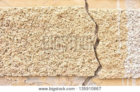 Cracked Roughcast Yellow
