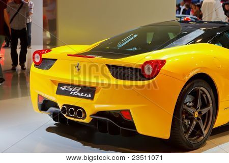 FRANKFURT - SEP 17: Ferrari 458 Italia sportovní auto na 64. Internationale Automobil Ausstell