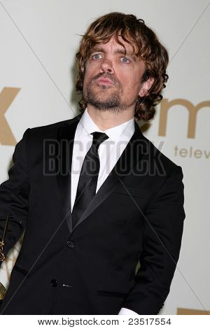 LOS ANGELES - 18 settembre: Peter Dinklage nella sala stampa presso la 63a Primetime Emmy Awards al Nokia T