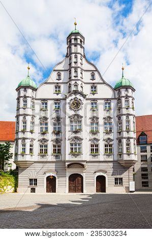Town Hall Or Rathaus In Memmingen City Centre. Memmingen Is A Town In Swabia In Bavaria, Germany.