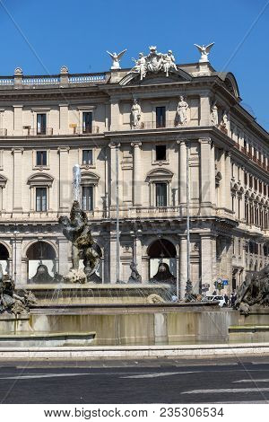 Rome, Italy - June 22, 2017: Amazing View Of Piazza Della Repubblica, Rome, Italy