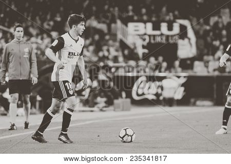VALENCIA, SPAIN - APRIL 8: Carlos Soler during Spanish La Liga match between Valencia CF and RCD Espanyol at Mestalla Stadium on April 8, 2018 in Valencia, Spain