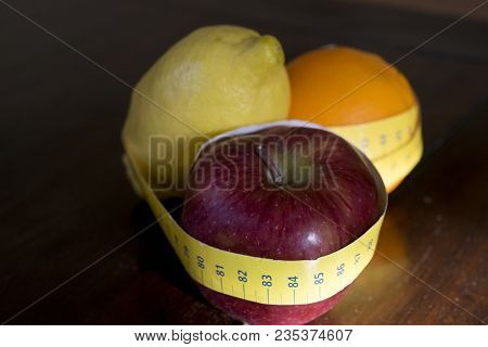 Fresh Fruit For A Detoxicating Treatment For A Diet