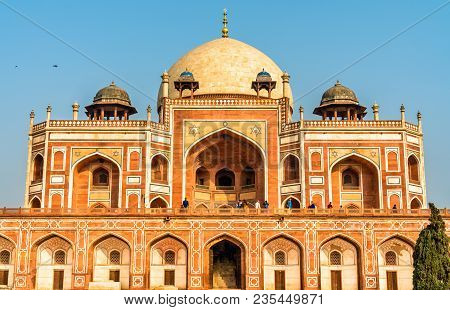 Humayun's Tomb, A Unesco World Heritage Site In Delhi, India