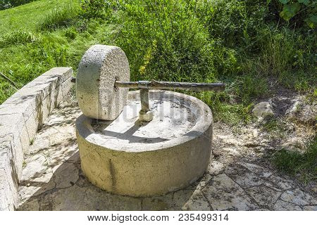 The Millstone, Olive Oil Press Squeeze Out Olive Oil