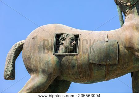 Pompeii, Italy - June 15, 2017: Sculptures Of The Polish Sculptor Igor Mitoraj On Display At Pompeii