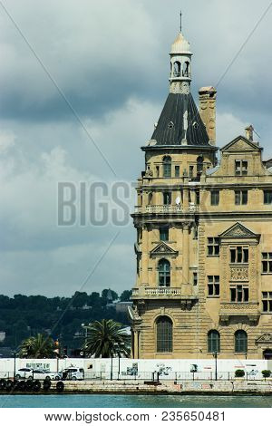 Old Vintage Harbor House Standing By The Bosporus River In Istanbul, Turkey