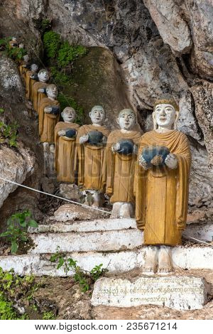 Buddhists statues at Kaw Ka Thaung cave, Hpa-an, Myanmar