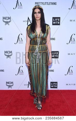 LOS ANGELES - APR 08:  Tali Lennox arrives to the Daily Front Row Fashion Awards  on April 8, 2018 in Beverly Hills, CA                