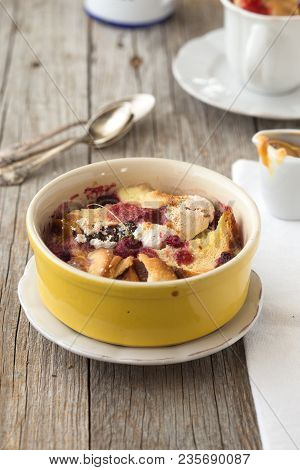 Bread Pudding Made From Bread Covered With Cream, Bread Pudding ,bread Pudding