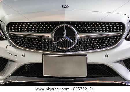 Bangkok, Thailand 1 April, 2018: Mercedes Benz Sign Close Up In Bangkok International Motorshow. Fou