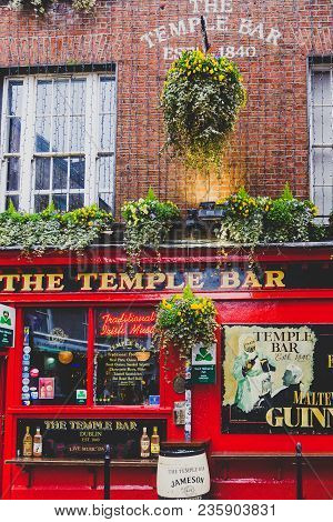 Dublin, Ireland - April 12th, 2018: The Temple Bar Pub In Dublin, Arguably The Most Popular Traditio