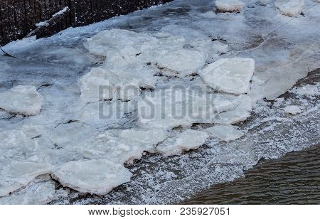 Ice Floes In The Hamburg Harbor Terminal Burchardkai