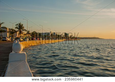 The Malecon Of Campeche. Gulf Coast Late In The Evening. The Promenade On The Coast In San Francisco