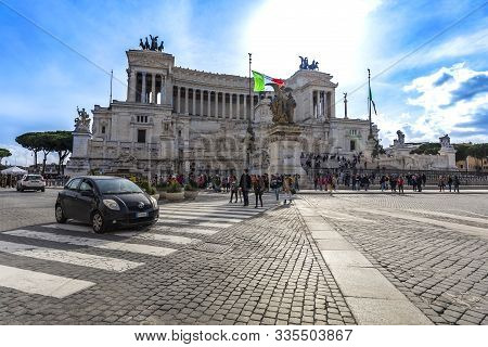 November 19,2019, Piazza Venizia Rome Italy.tourists Are Visiting Beautiful Altar Of Fatherland