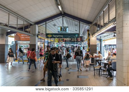 Asia / Singapore - Nov 23, 2019 : Human Traffic During Off Peak Hour In A Bus Interchange. Unidentif
