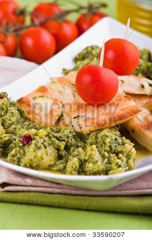 Cuketa focaccia s brokolicí.