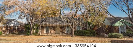 Panoramic Single Story Bungalow Houses In Suburbs Of Dallas With Bright Fall Foliage Colors
