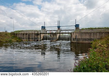 A Barrage In The River 'the Berkel' Close To The Village Of Eibergen In The Region 'achterhoek', Pro