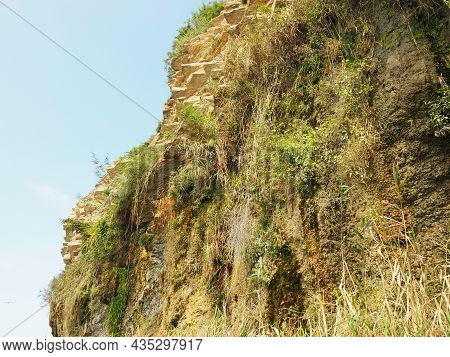 Drainage Of Organic Wastewater From An Overflowing Sewerage System From A Cliff To The Vysoky Bereg 