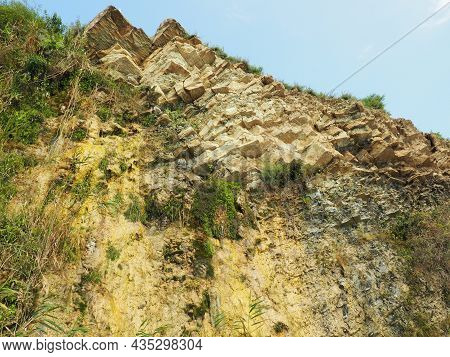 Drainage Of Organic Wastewater From An Overflowing Sewerage System From A Cliff To The Vysoky Bereg 