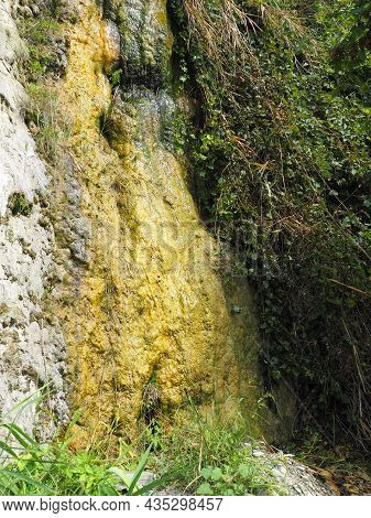 Drainage Of Organic Wastewater From An Overflowing Sewerage System From A Cliff To The Vysoky Bereg 