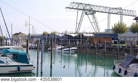 Konstanz, Germany - 14 October 2015: Harbour With Small Boats And Sailing Yachts Of Konstanz At Lake