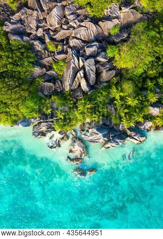 Anse Source Dargent - The Most Beautiful Beach Of Seychelles. La Digue Island, Seychelles