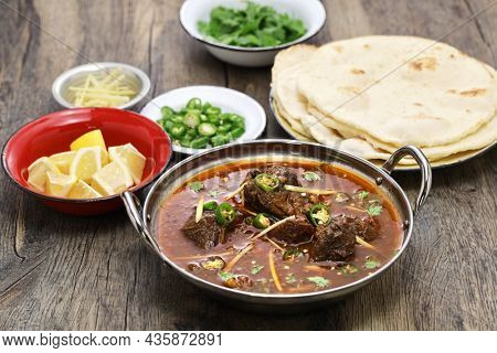 beef nihari, pakistani curry cuisine