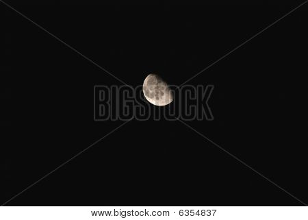 Half moon üzerinde siyah sky