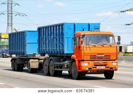 Kamaz 6520