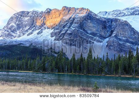 Sunrise at the Bow Lake