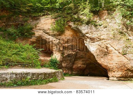 Gutman's Cave
