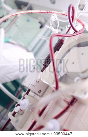 Apparatus For Hemodialysis In The Patient's Room In The Hospital