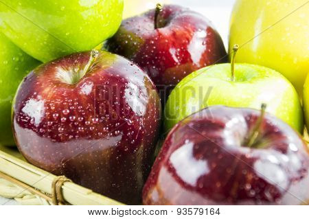apples