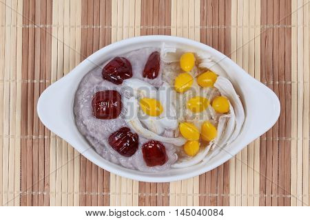 Sweet mashed taro with ginkgo,food for Chinese celebration.