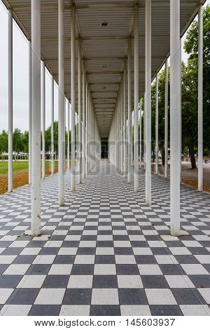 Architecture Checkerboard Floar Columns Leading Line Perspective Illusion