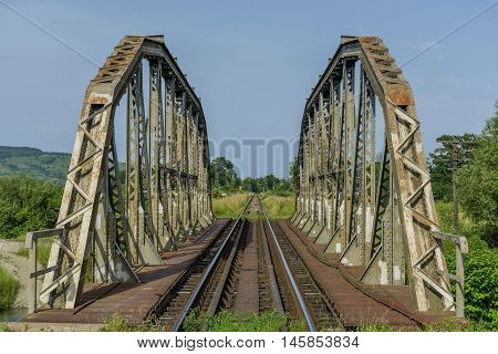 Old metal railroad bridge - Entrance view